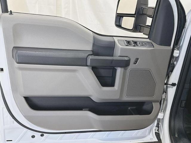Photo of 2022 White Ford F-250