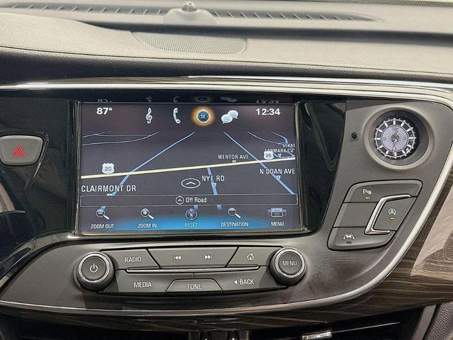 Photo of 2019 White Buick Envision