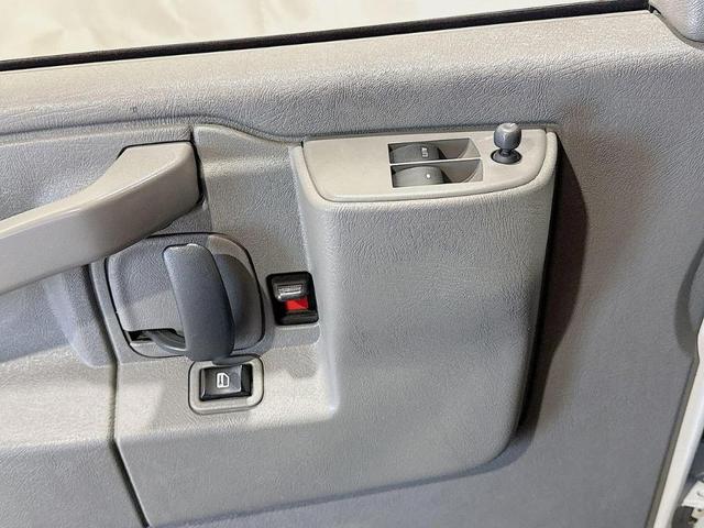 Photo of 2023 White Chevrolet Express 2500