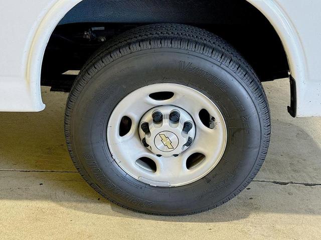Photo of 2023 White Chevrolet Express 2500