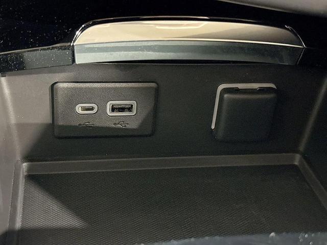 Photo of 2022 Blue Buick Envision