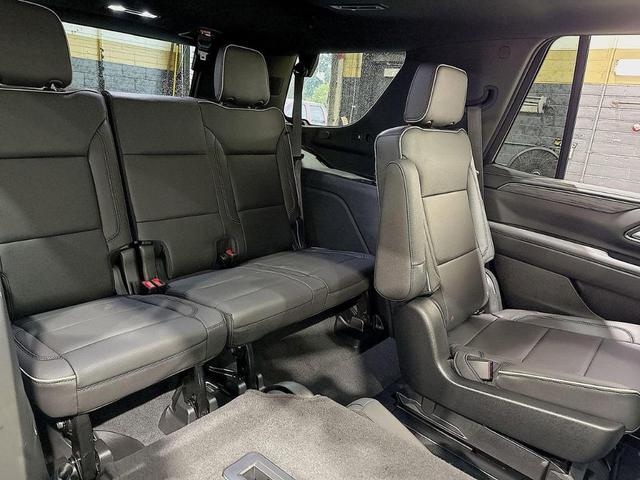 Photo of 2023 Black GMC Yukon