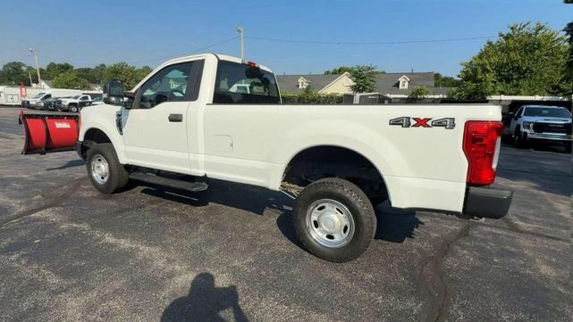 Photo of 2017 White Ford F-250