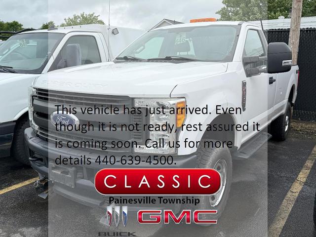 Photo of 2017 White Ford F-250