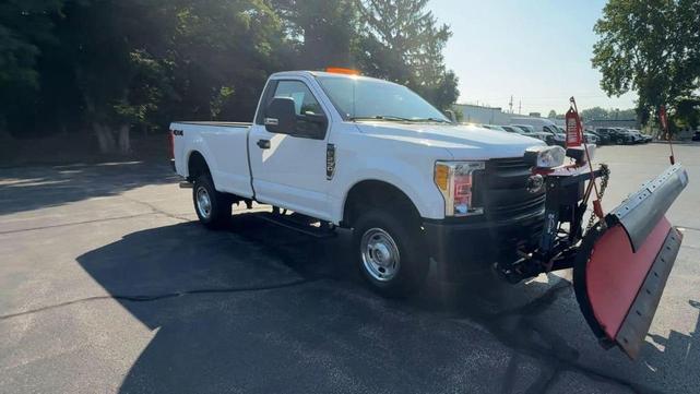 Photo of 2017 White Ford F-250