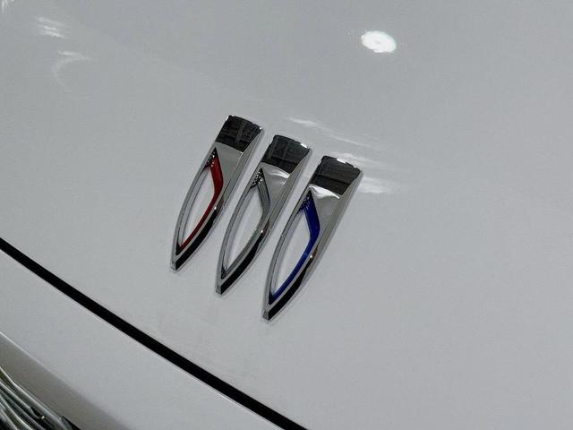 Photo of 2026 White Buick Enclave