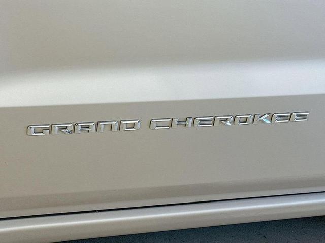 Photo of 2015 Tan Jeep Grand Cherokee
