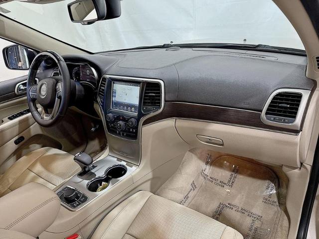 Photo of 2015 Tan Jeep Grand Cherokee