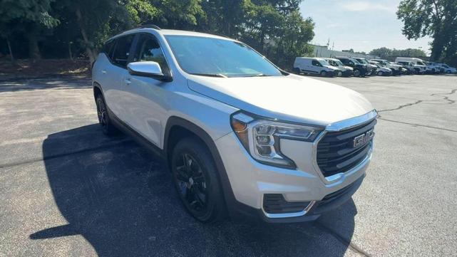 Photo of 2022 Gray GMC Terrain
