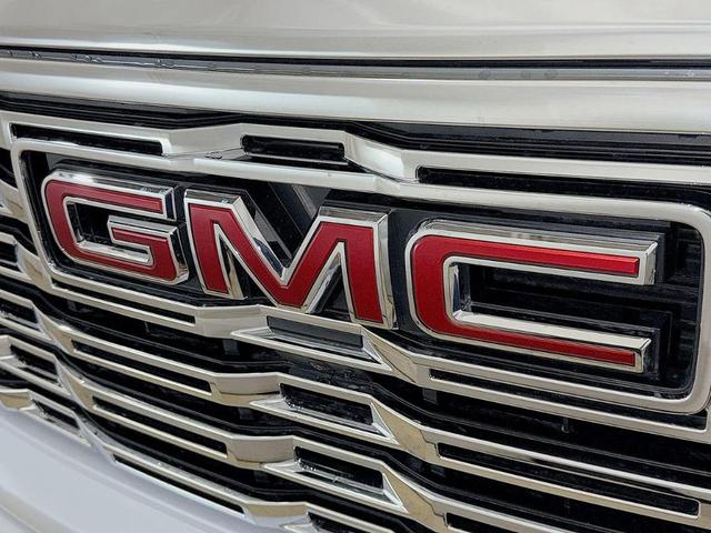 Photo of 2026 White GMC Sierra 1500