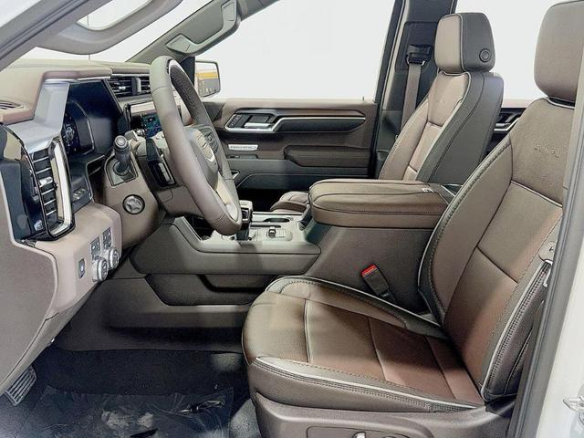 Photo of 2026 White GMC Sierra 1500