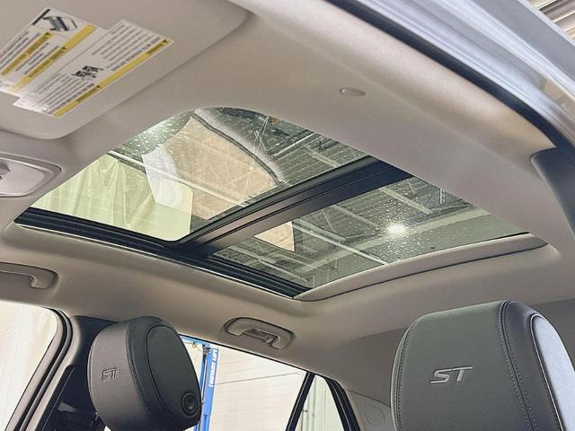 Photo of 2026 Gray Buick Encore GX