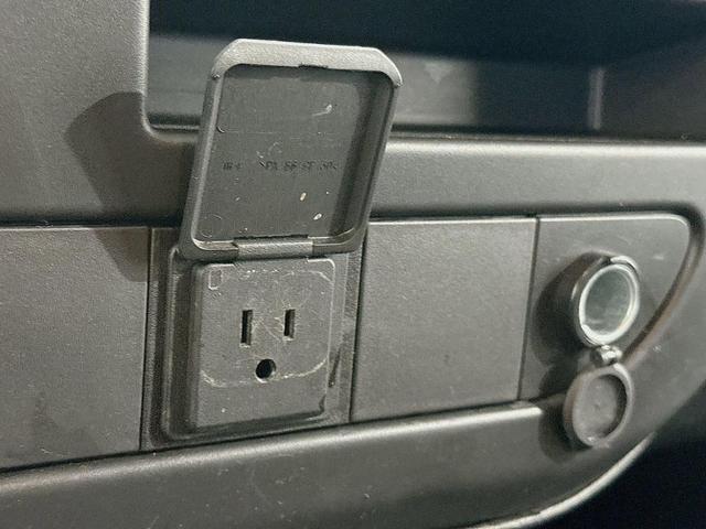 Photo of 2023 White GMC Savana 2500