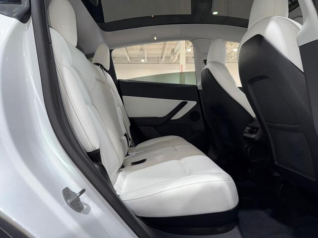 Photo of 2020 Pearl White Multi-Coat Tesla Model Y