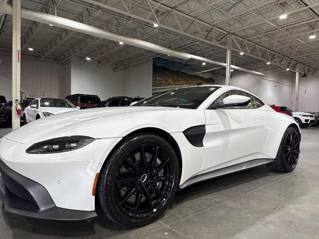 Photo of 2019 Stratus White Aston Martin Vantage
