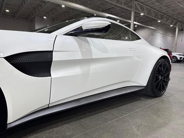 Photo of 2019 Stratus White Aston Martin Vantage