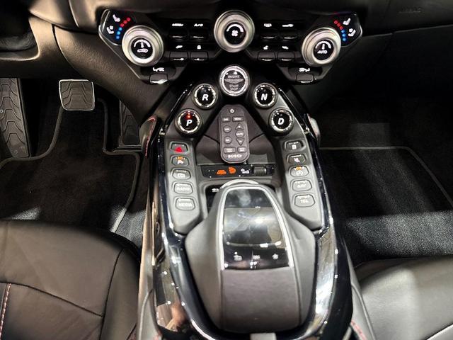 Photo of 2019 Stratus White Aston Martin Vantage
