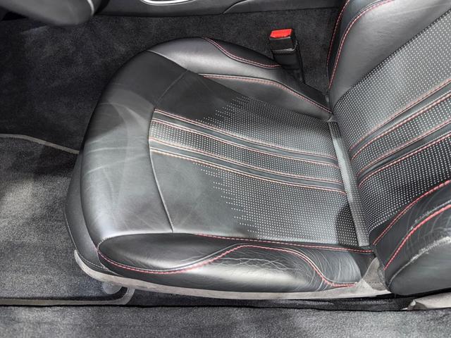 Photo of 2019 Stratus White Aston Martin Vantage