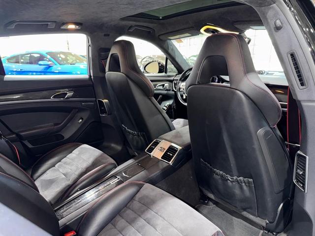 Photo of 2015 Carmine Red Porsche Panamera