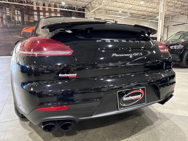 Photo of 2015 Carmine Red Porsche Panamera