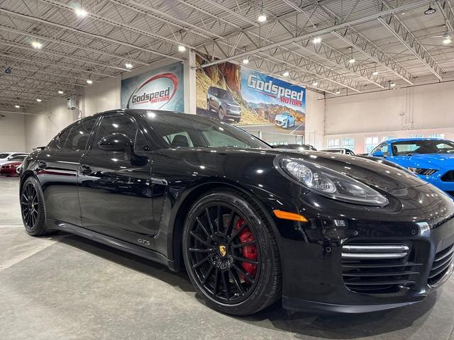 Photo of 2015 Carmine Red Porsche Panamera
