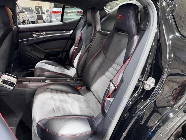 Photo of 2015 Carmine Red Porsche Panamera