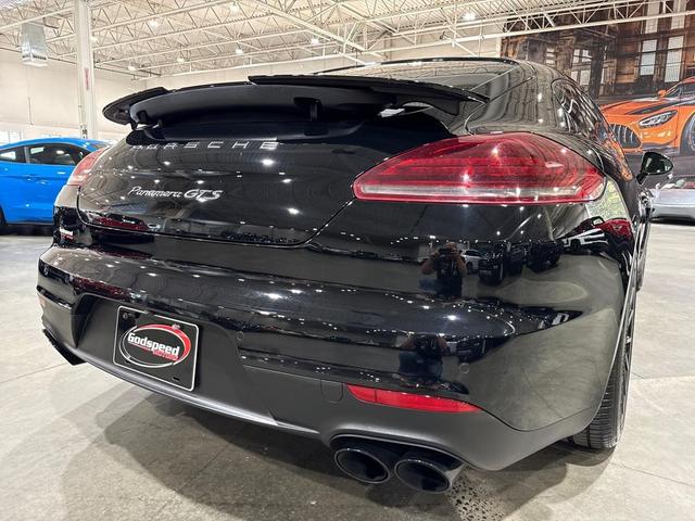 Photo of 2015 Carmine Red Porsche Panamera