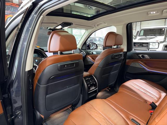 Photo of 2019 Arctic Gray Metallic BMW X7
