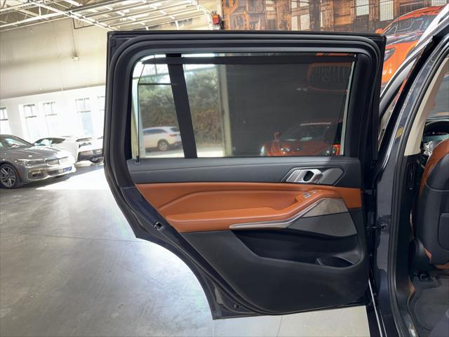 Photo of 2019 Arctic Gray Metallic BMW X7