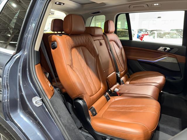 Photo of 2019 Arctic Gray Metallic BMW X7