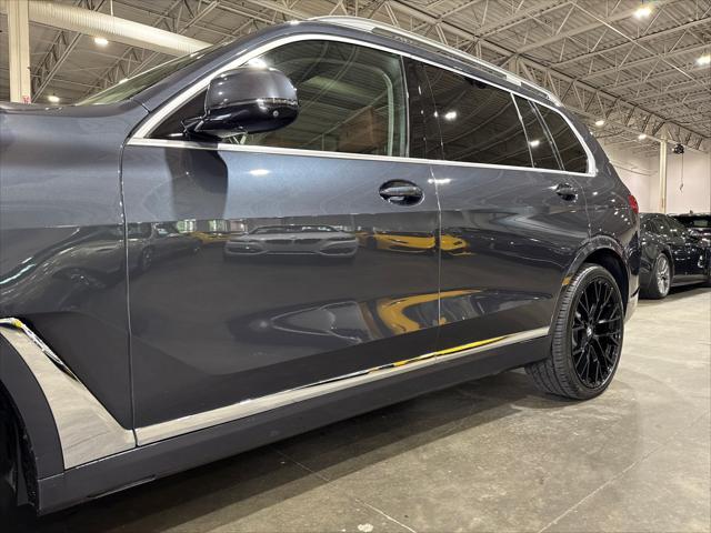 Photo of 2019 Arctic Gray Metallic BMW X7