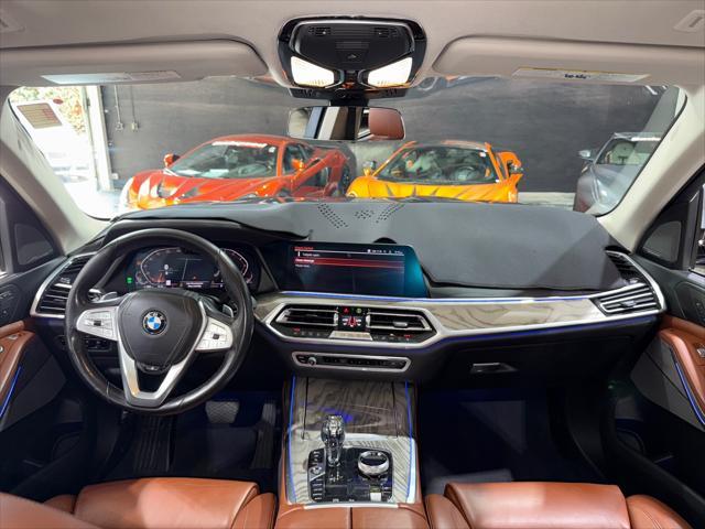Photo of 2019 Arctic Gray Metallic BMW X7