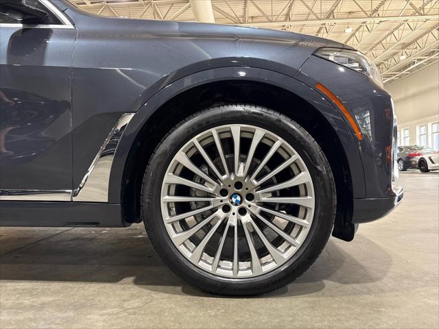 Photo of 2019 Arctic Gray Metallic BMW X7