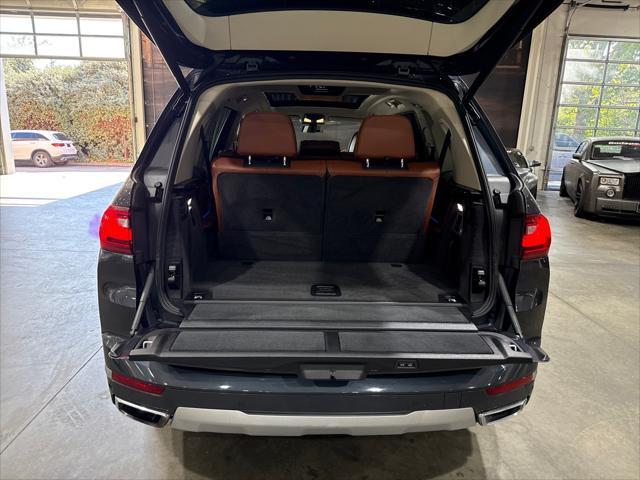 Photo of 2019 Arctic Gray Metallic BMW X7