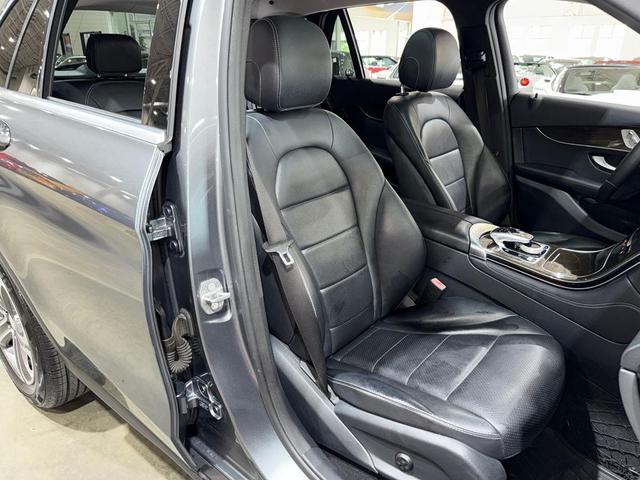 Photo of 2016 Selenite Grey Metallic Mercedes-Benz GLC 300