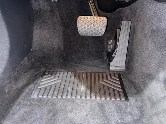 Photo of 2021 Graphite Grey Metallic Mercedes-Benz GLC 300
