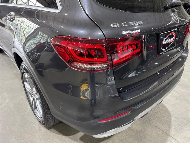 Photo of 2021 Graphite Grey Metallic Mercedes-Benz GLC 300