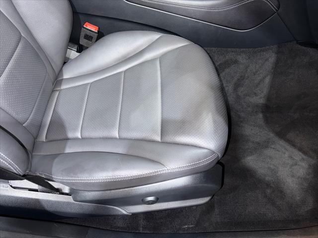 Photo of 2021 Graphite Grey Metallic Mercedes-Benz GLC 300