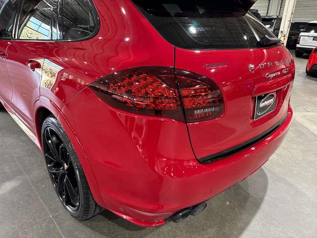 Photo of 2013 Carmine Red Porsche Cayenne