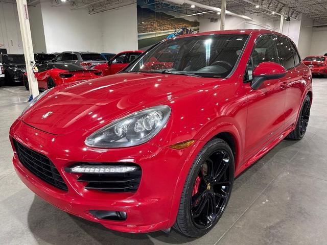Photo of 2013 Carmine Red Porsche Cayenne