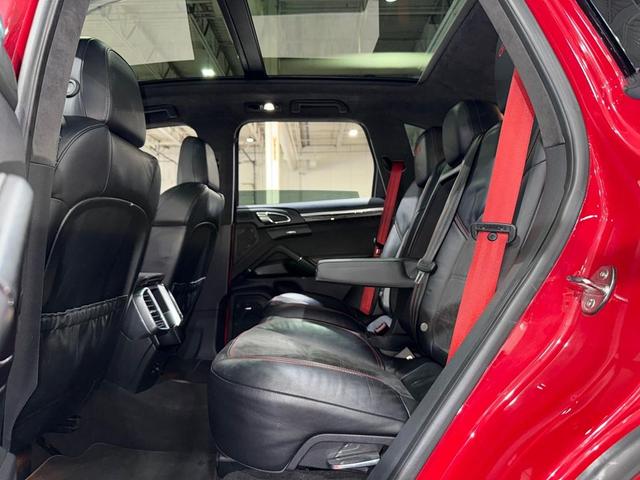 Photo of 2013 Carmine Red Porsche Cayenne