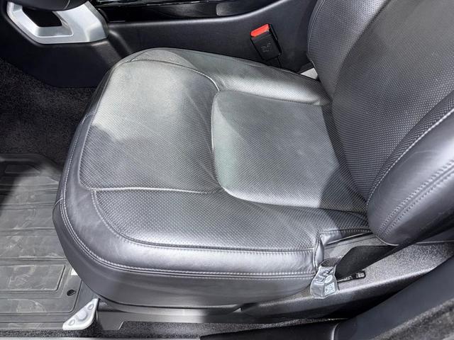 Photo of 2018 Carpathian Grey Premium Metallic Land Rover Range Rover