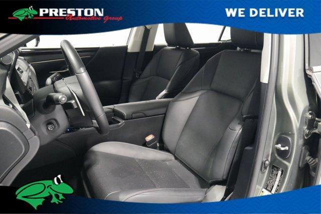 Photo of 2021 Light Green Lexus ES 300h