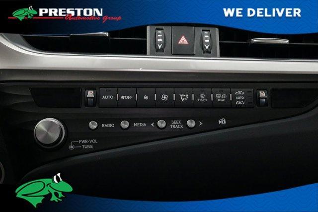 Photo of 2021 Light Green Lexus ES 300h