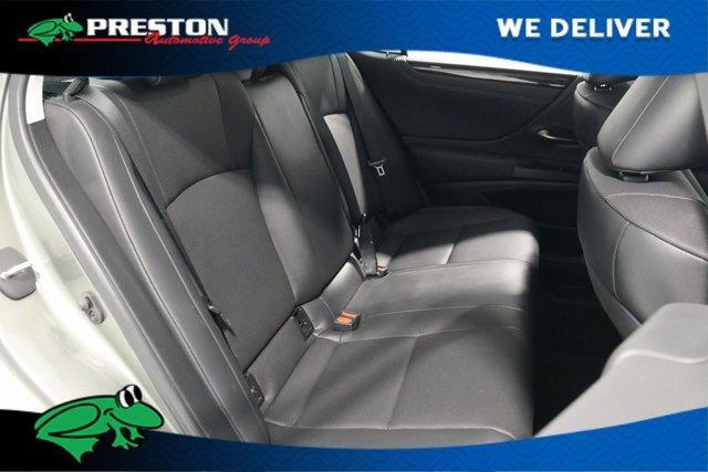 Photo of 2021 Light Green Lexus ES 300h