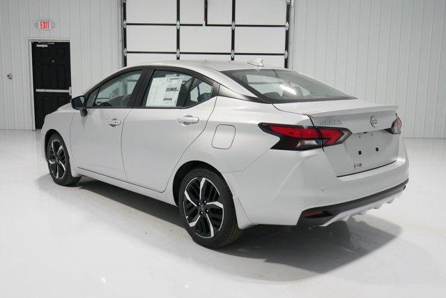 Photo of 2025 Brilliant Silver Metallic Nissan Versa