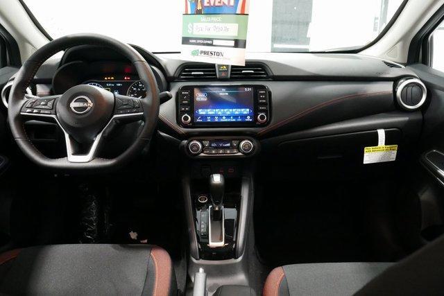 Photo of 2025 Brilliant Silver Metallic Nissan Versa