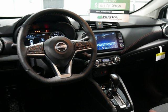Photo of 2025 Brilliant Silver Metallic Nissan Versa
