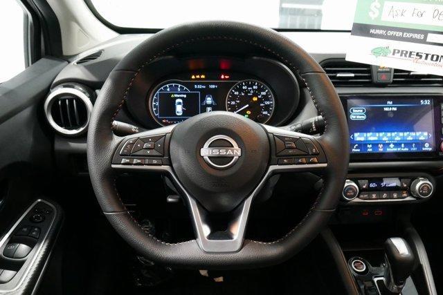 Photo of 2025 Brilliant Silver Metallic Nissan Versa