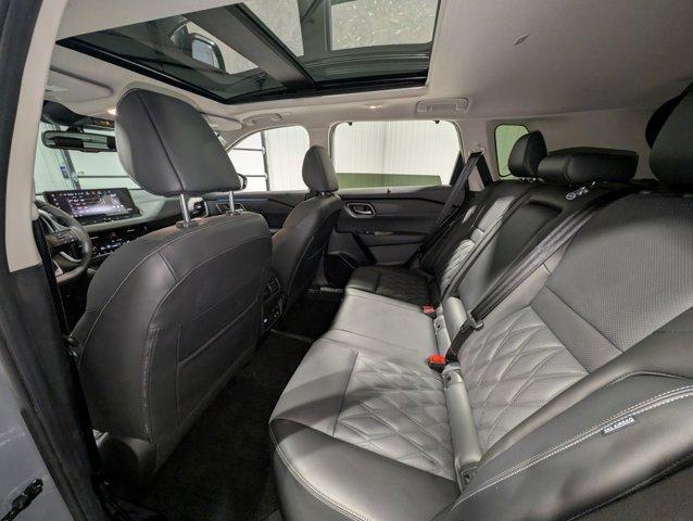 Photo of 2024 Boulder Gray Metallic Nissan Rogue
